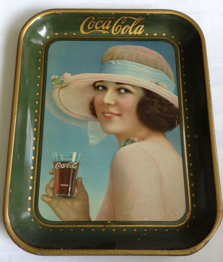 Plateaux de collection Coca-Cola : 5 modèles vintages pre-1950 les plus chers
